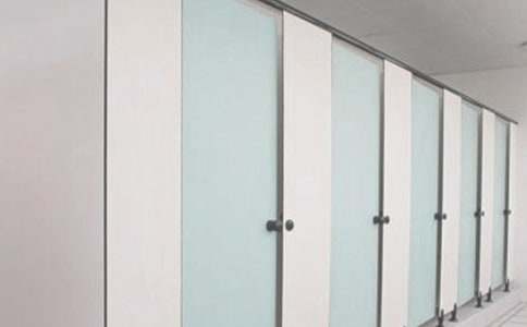 小班健康教案:我会上厕所