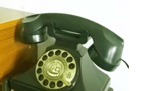 小班操作课《打电话》优秀教案