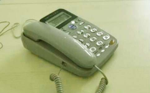 中班教案《小老鼠打电话》