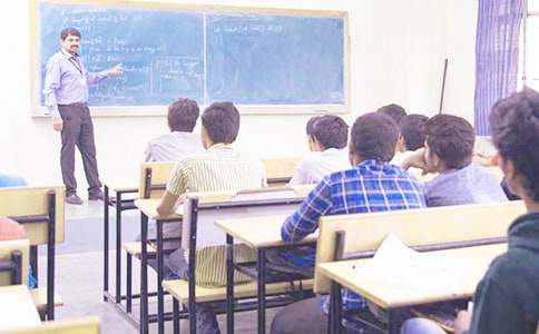 ���ʵ۵���װ����ѧ���[��ѡ15ƪ]