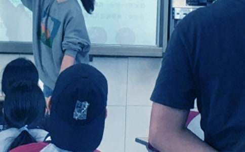 ����Ӣ������鹤���ܽ�