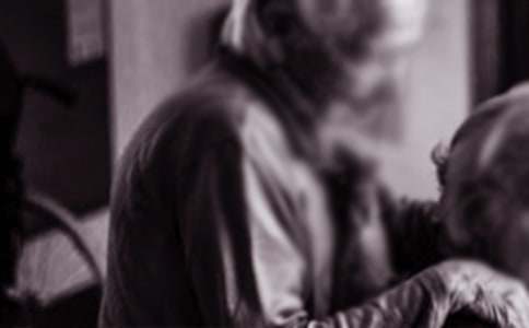 ����Ժ�ĵ����800�֣���ѡ18ƪ��