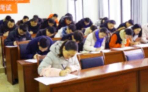 ���ڿ��Եķ�˼����300�ֻ���7ƪ