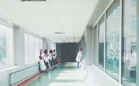 最新门诊部主任竞职的演讲稿