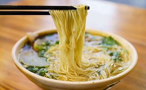 中班语言《长长的面条》教案