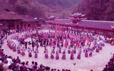 ��ʵ�������Ϸ����