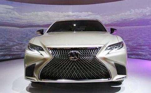 我心目中的汽车作文