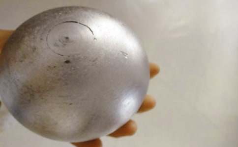 关于铅球的加油稿