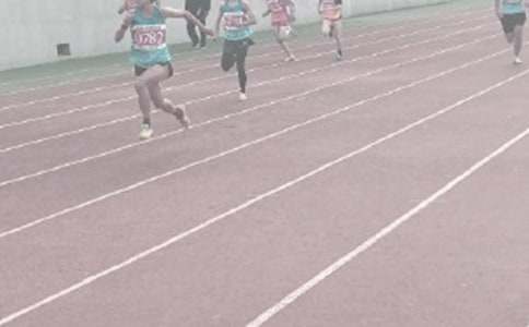 最新田径运动加油稿